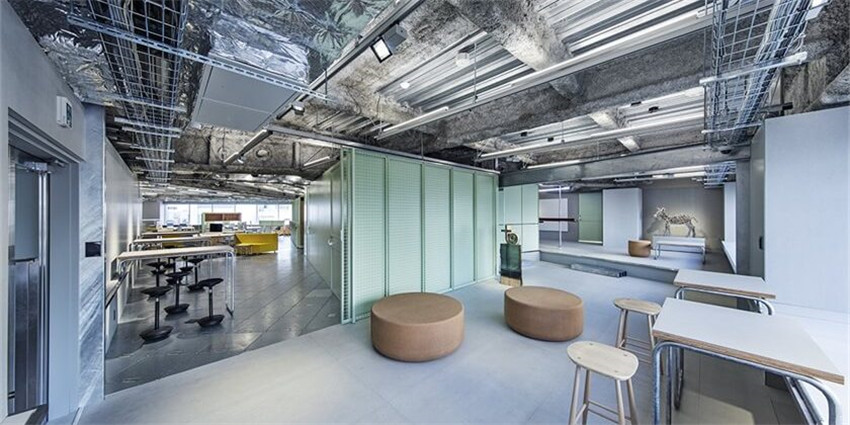混搭工业风，东京TOY’S FACTORY办公室设计